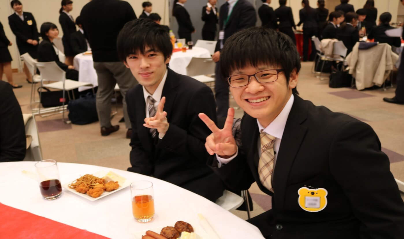 懇親会の様子