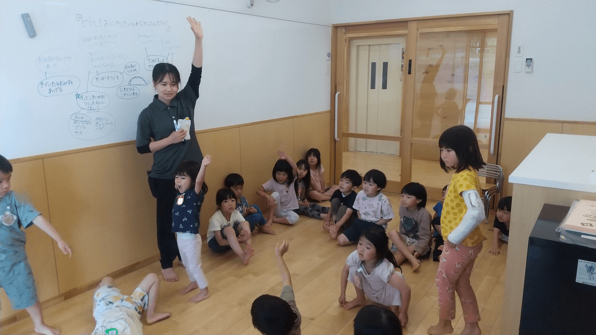 お米が育たなかった原因を話し合う子どもたち