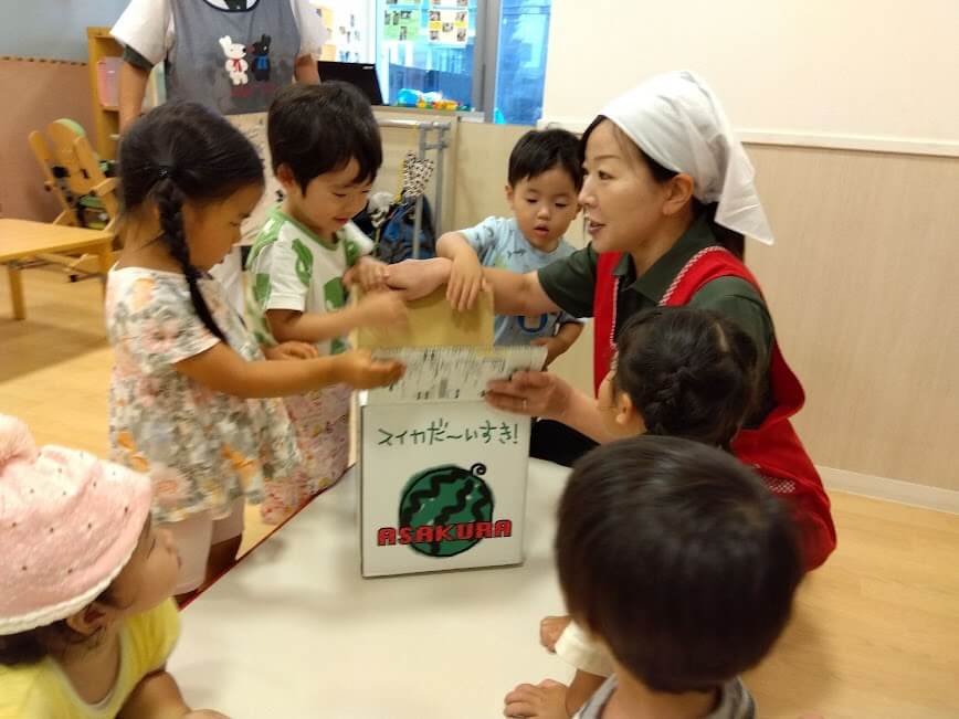 箱から出すときはわくわく