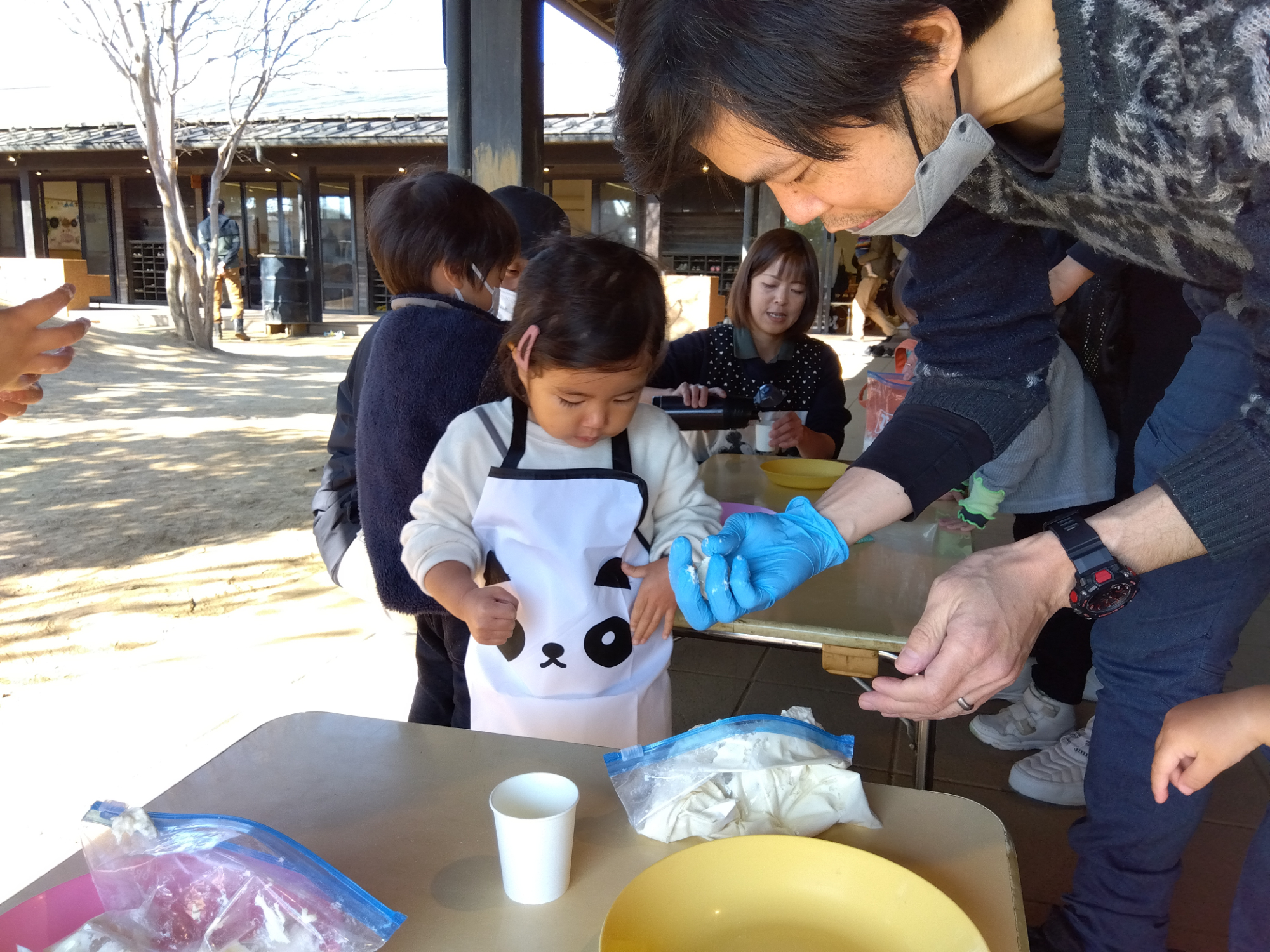 すいとん作りの様子
