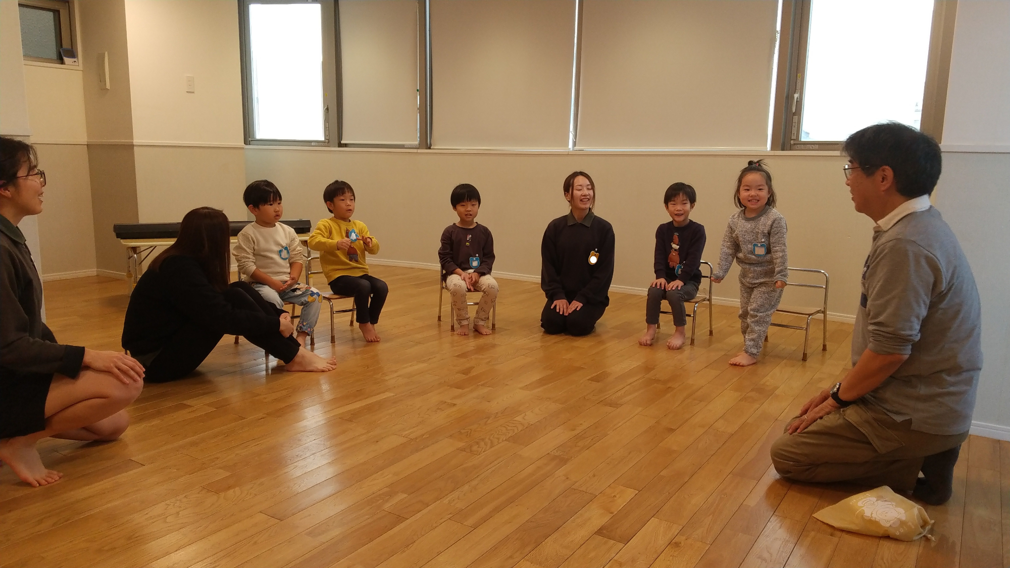 高木さんと対面する子どもたち