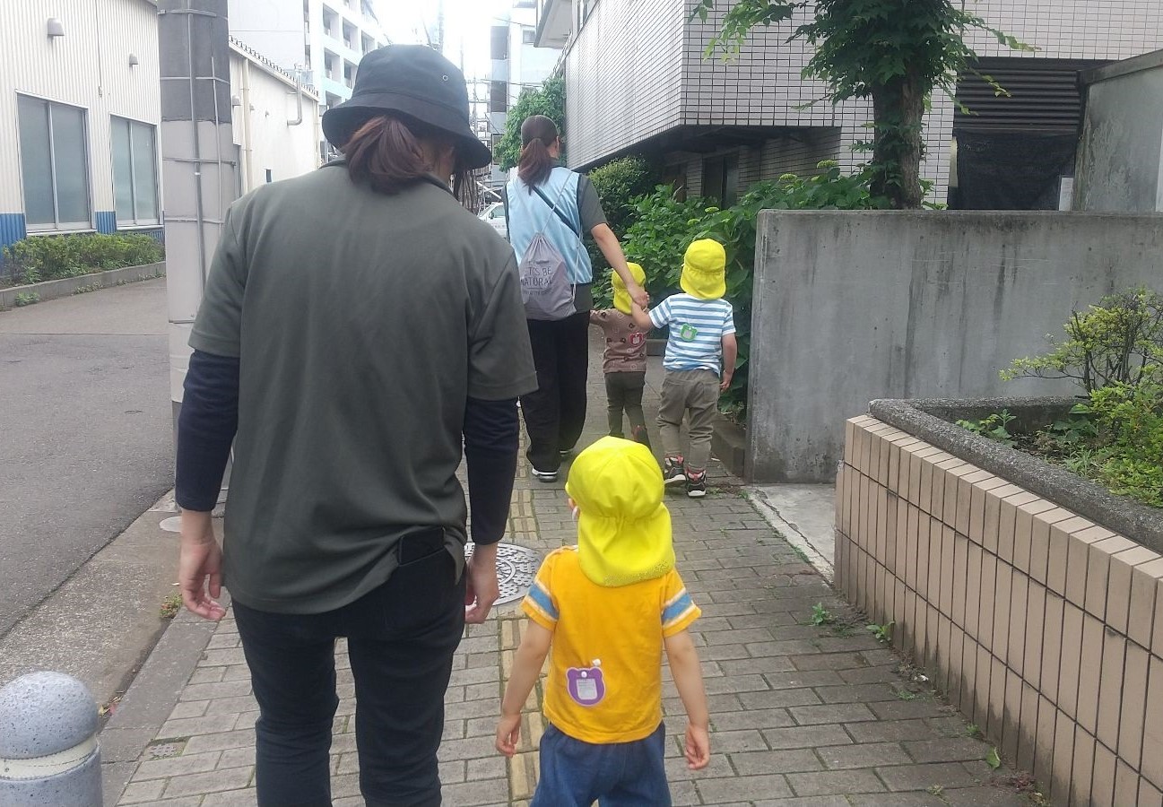 ゴミ拾い活動の様子