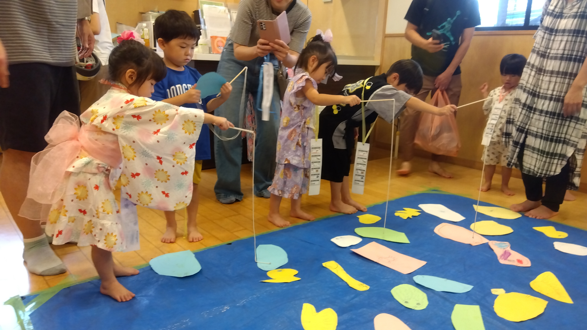 魚釣りの様子