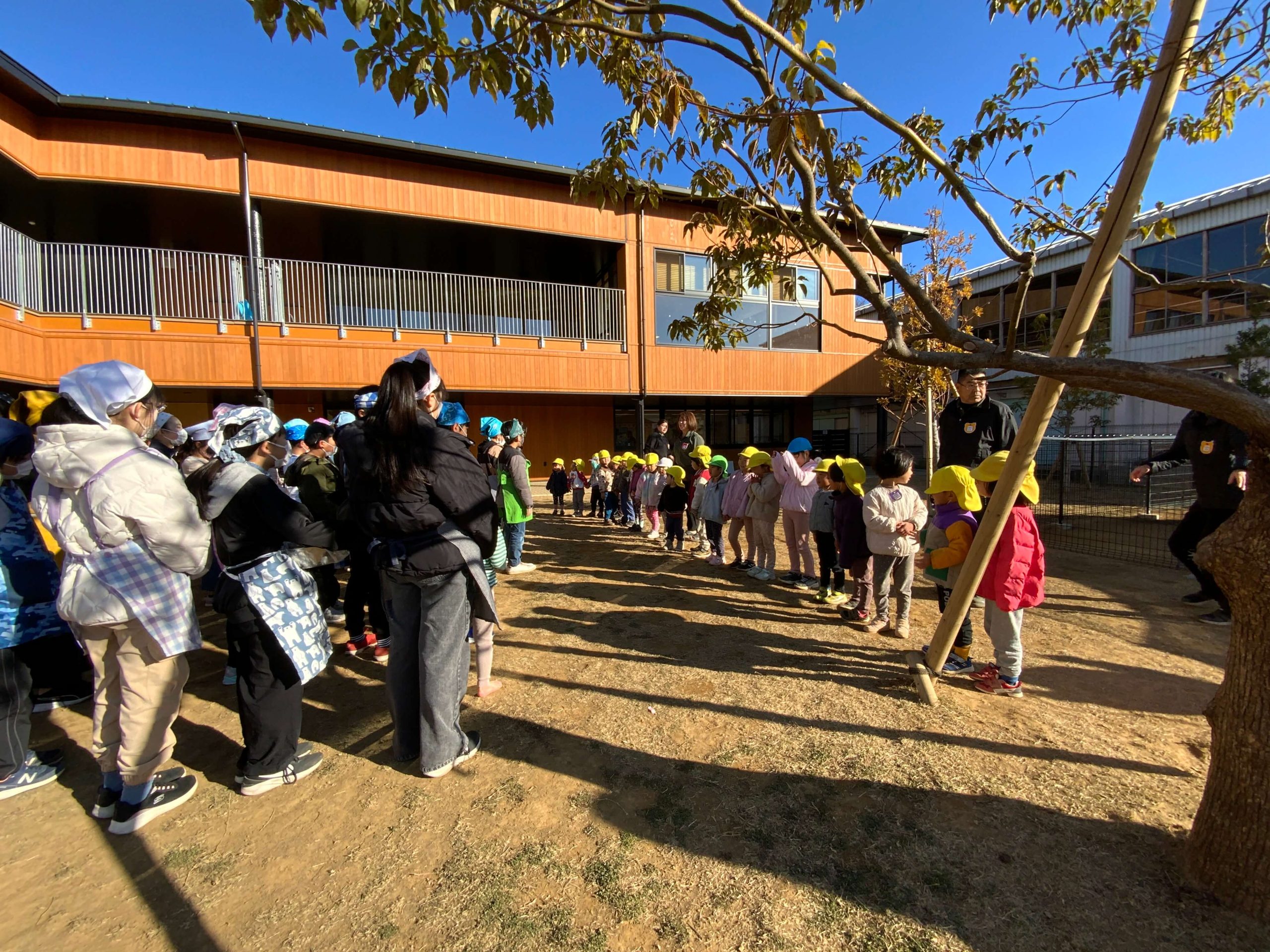 小学生が東大和どろんこを訪ねてきてくれました