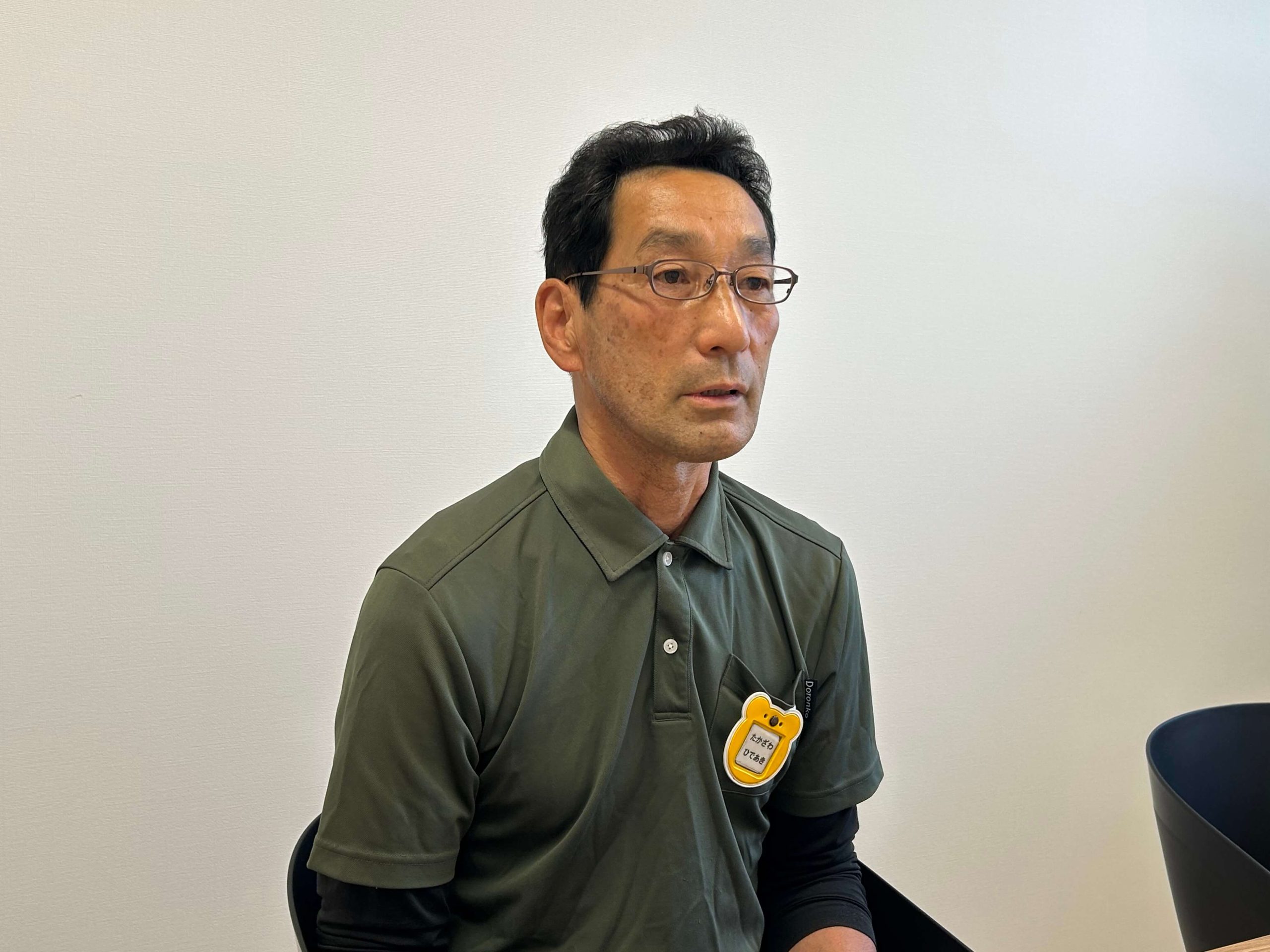 インタビューに応える髙澤さん