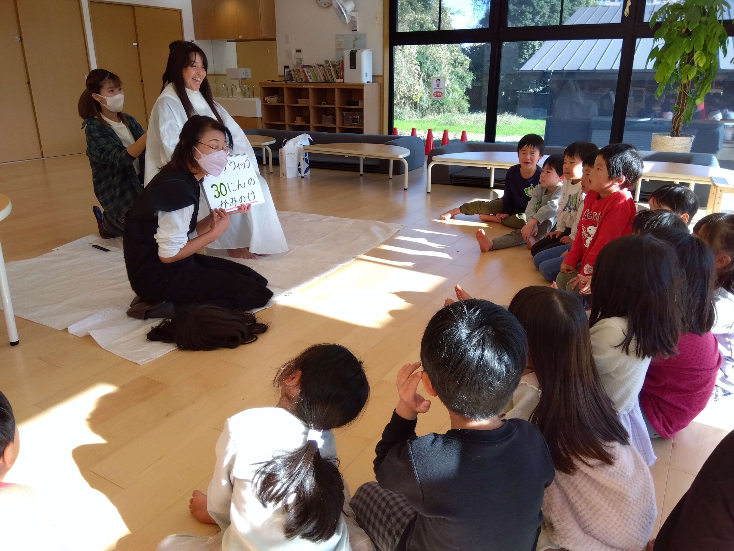 美容師の方もヘアドネーションについて学びながら説明してくださいました