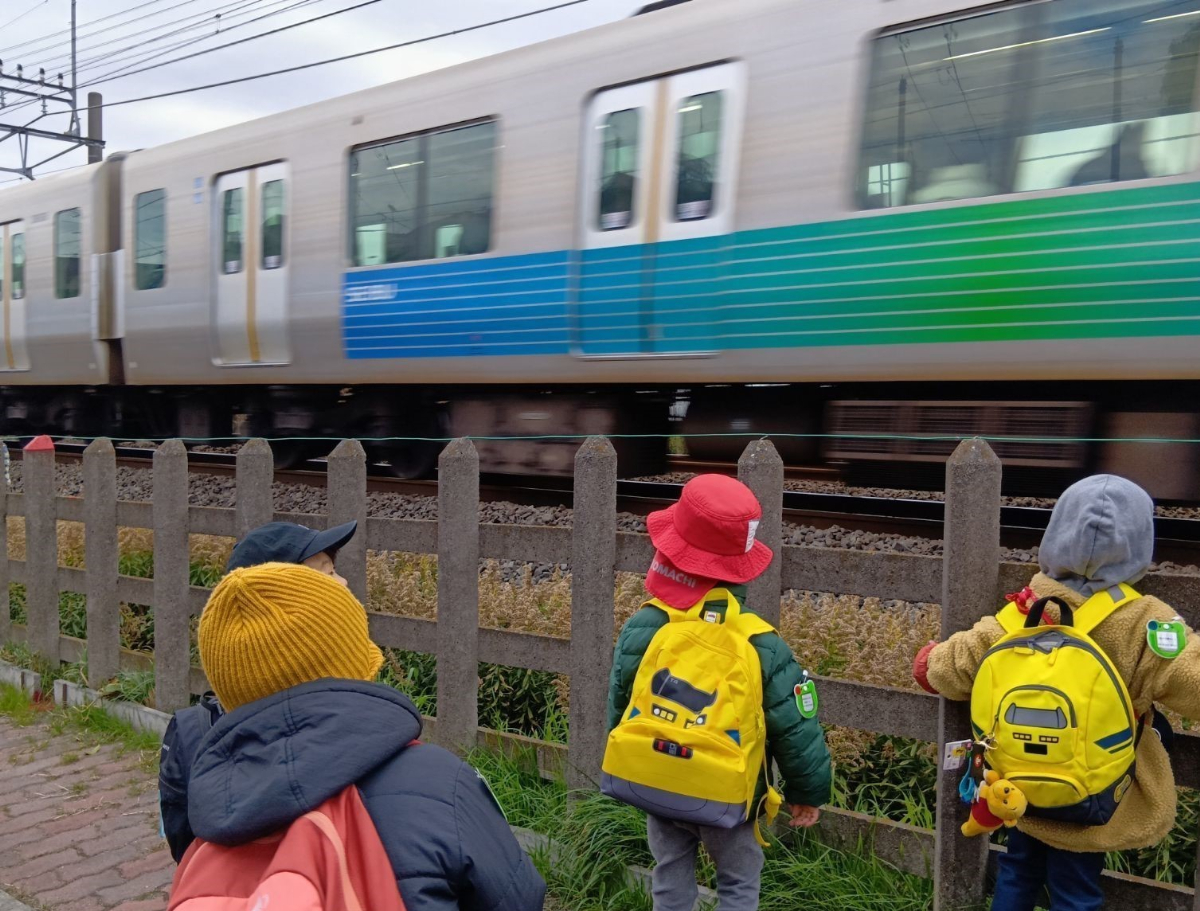 電車を見る