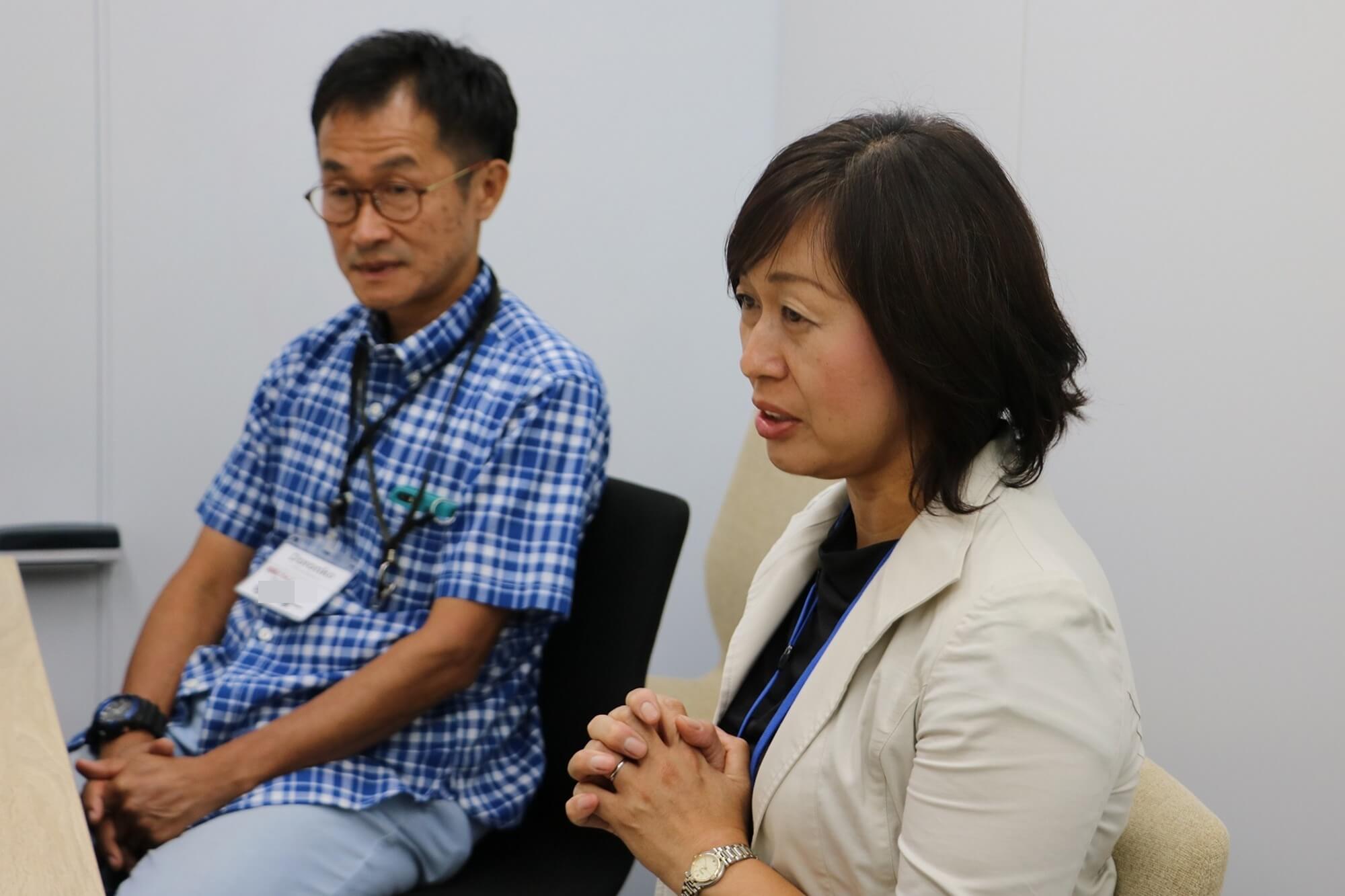 手前:証券会社出身の西村園長 奥:百貨店出身の寺尾園長