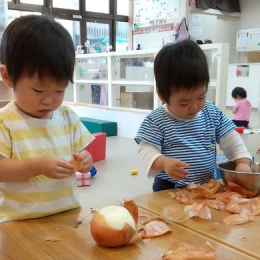 子どもたち一人ひとりに寄り添う保育を。東京都認証保育所の一日