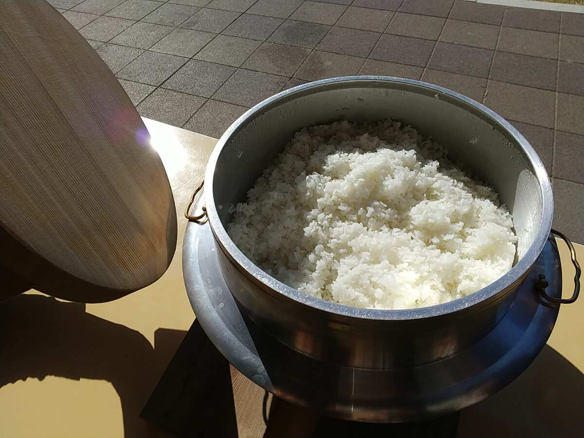 炊きあがったお米