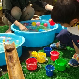 子ども発達支援センターつむぎ 浦和美園「真夏の水遊び」