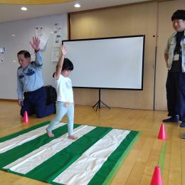 中目黒どろんこ保育園　「交通安全教室」