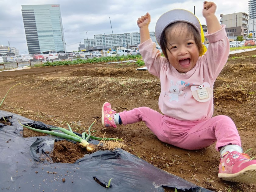 嬉しそうな子ども