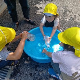 発達支援つむぎ 武蔵野「今年もやるぞ、水遊び」