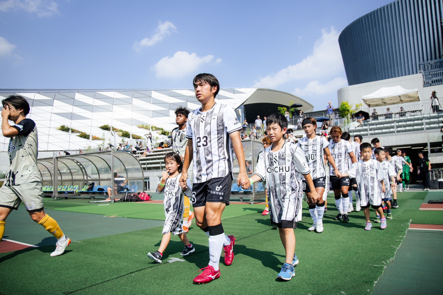 選手入場の様子