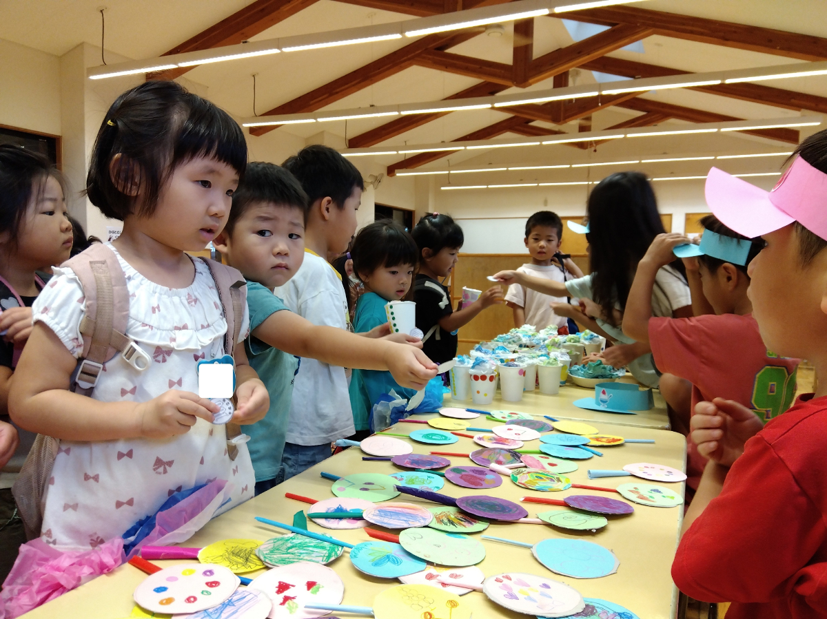 お店屋さんごっこの様子