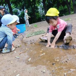 発達支援つむぎ 駒沢「水遊びの思い出　みんなで夏を満喫」