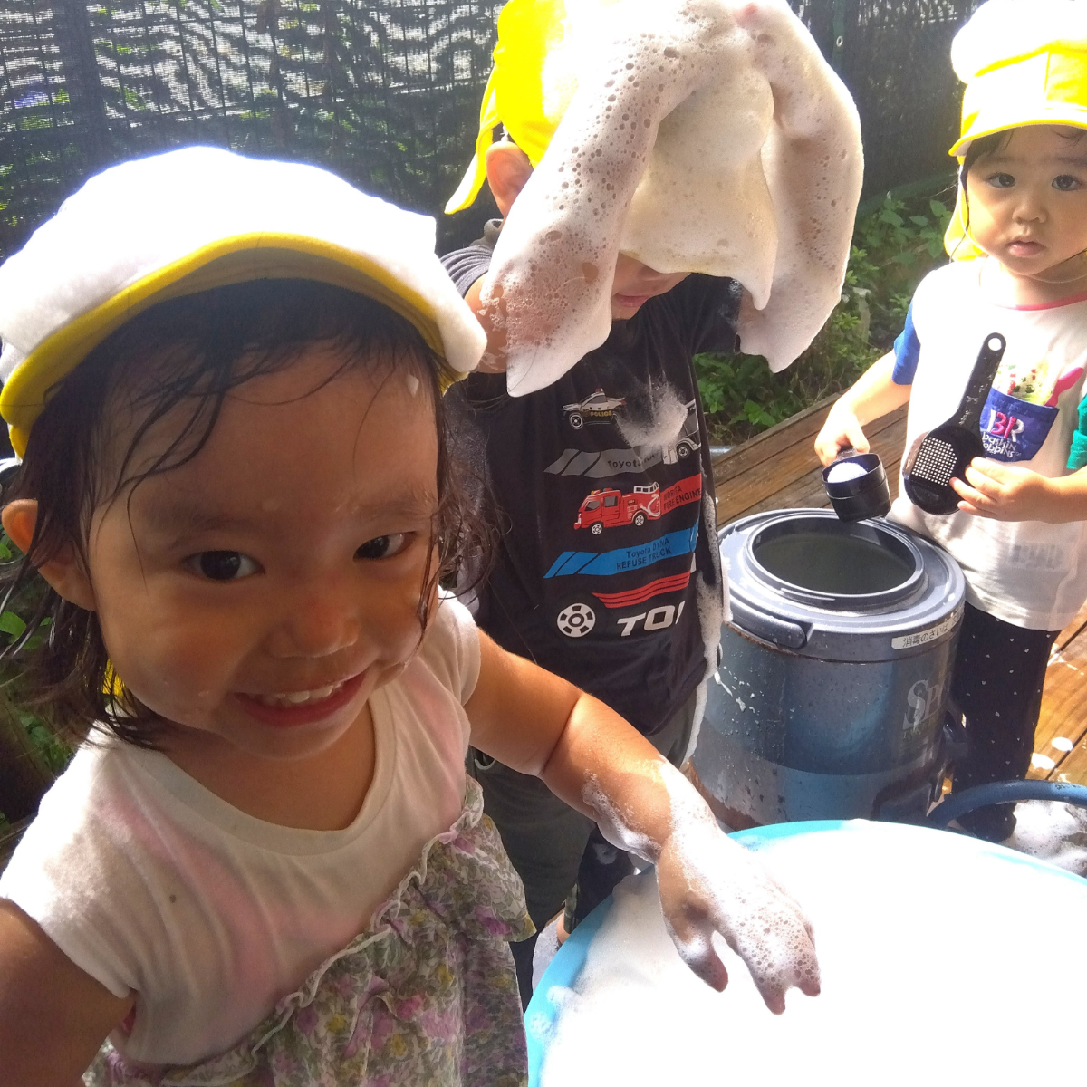 1歳児クラスの泡遊び