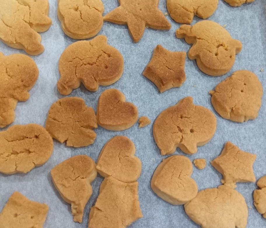 おばけやジャックオランタン型のクッキー