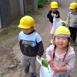 日高どろんこ保育園「地域交流～人対人コミュニケーション」