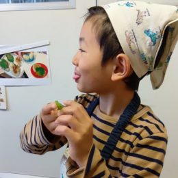 発達支援つむぎ 目白「味噌シソ焼きおにぎりを作ってみよう」