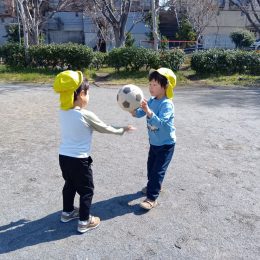発達支援つむぎ 海老名「ボール遊びで育つこころとからだ、そして繋がり」