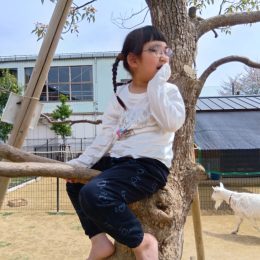 子ども発達支援センターつむぎ 東大和「園庭遊び」