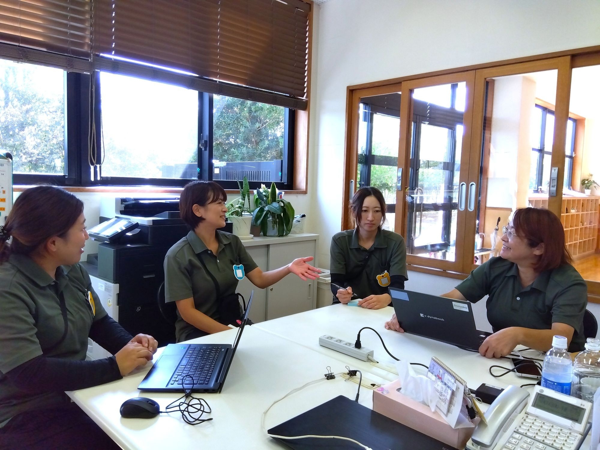 スタッフ会議の様子