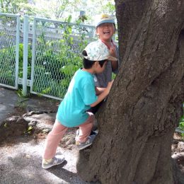 発達支援つむぎ 横浜東口「遊びを通して少しずつ縮まる友達との距離」