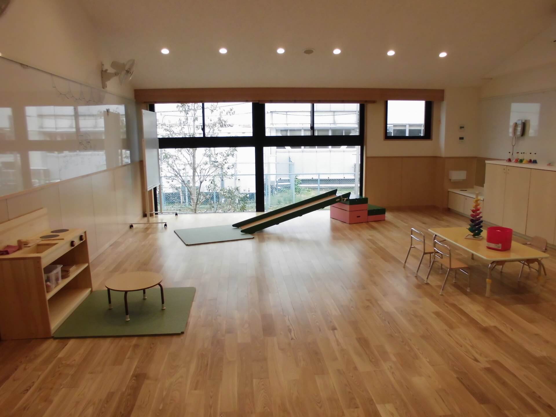 発達支援つむぎ つつじヶ丘ルーム 保育 発達支援のどろんこ会